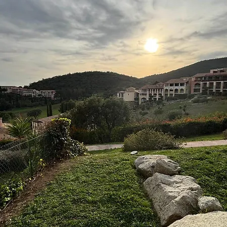2 Pieces, Piscine, Golf - Fr-1-504-680 * Saint-Raphael (Var)
